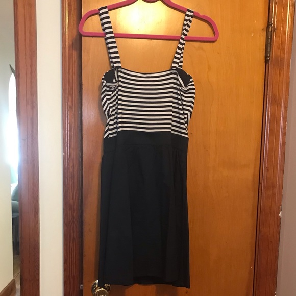 Sailor style dress - Picture 2 of 3
